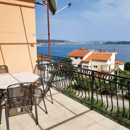 Eva Apartment 1 Trogir Exteriör bild