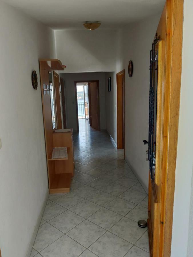 Eva Apartment 1 Trogir Exteriör bild